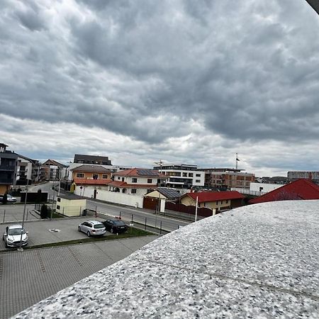 Coresi Mall Large 2 Camere, Sleeps 6 Brasov Exterior photo